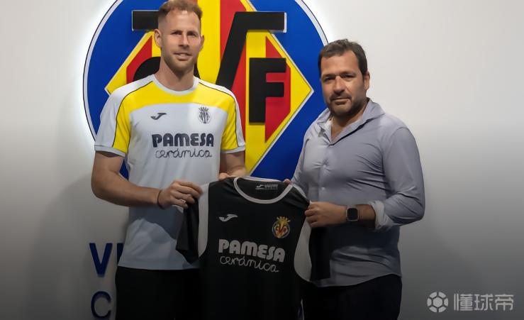 官方：莱比锡门将古拉西奇加盟比利亚雷亚尔，双方签约两年
