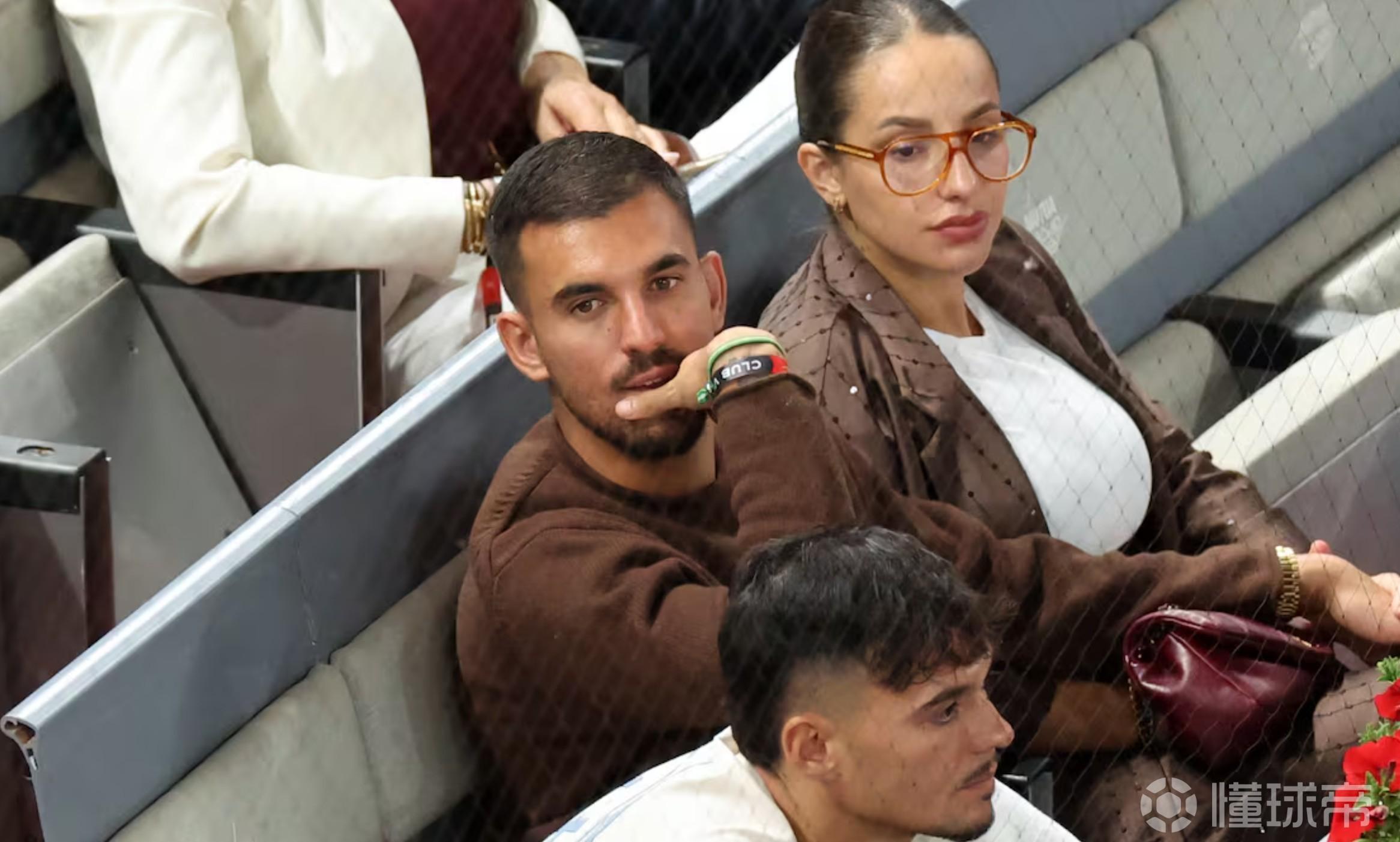 阿斯：阿贾克斯等队有意塞瓦略斯，但球员优先考虑回归贝蒂斯
